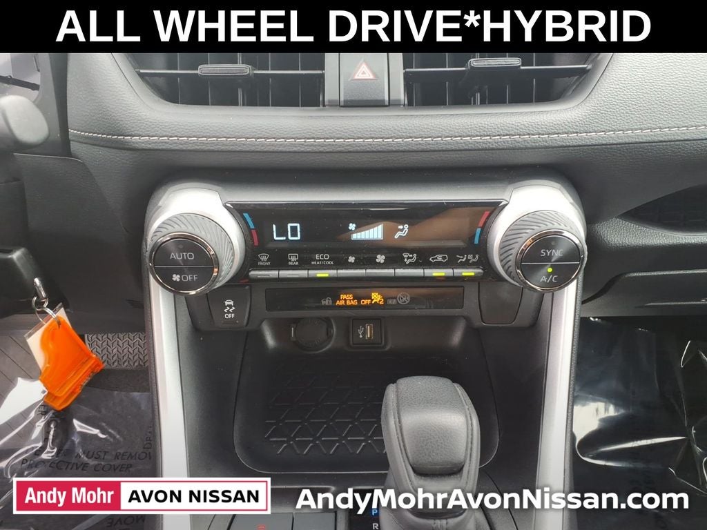 2025 Toyota RAV4 Hybrid LE
