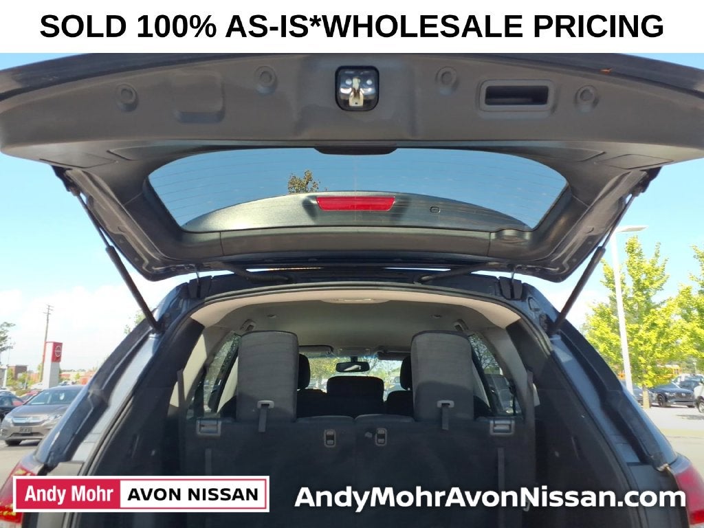2015 Nissan Pathfinder SV