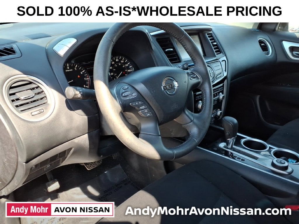 2015 Nissan Pathfinder SV