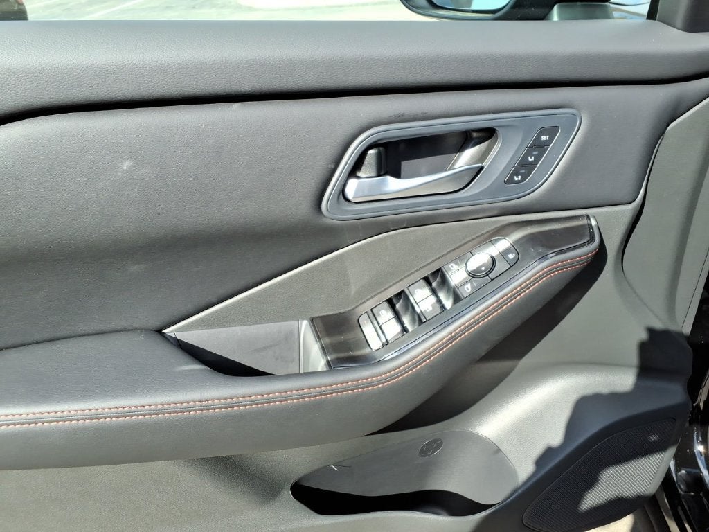 2027 Nissan Rogue Rock Creek