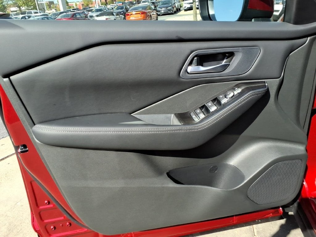 2027 Nissan Rogue SV