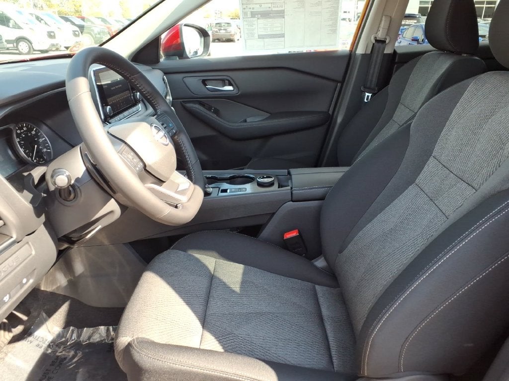 2027 Nissan Rogue SV