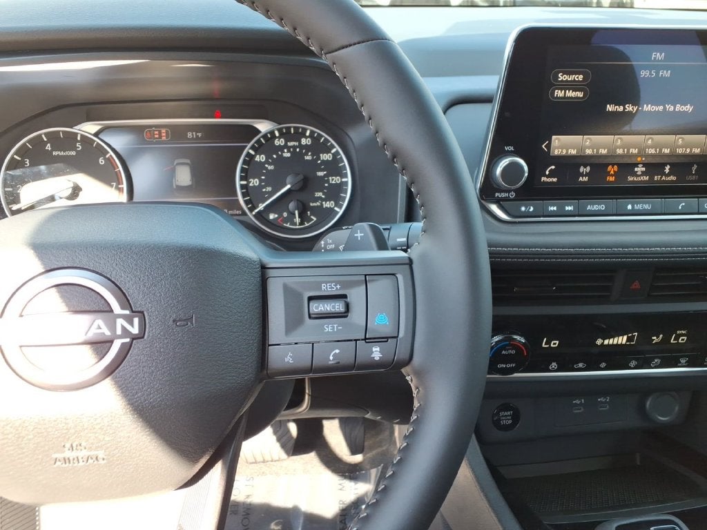 2027 Nissan Rogue SV