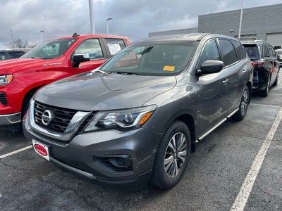 2018 Nissan Pathfinder SV