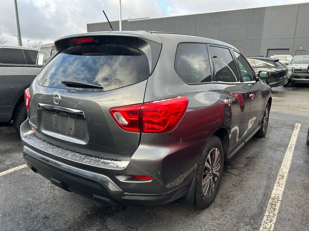 2018 Nissan Pathfinder SV