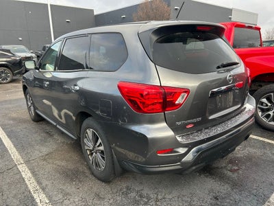 2018 Nissan Pathfinder SV