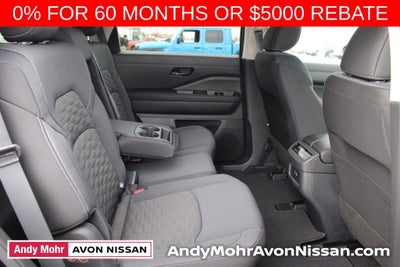 2025 Nissan Pathfinder SV