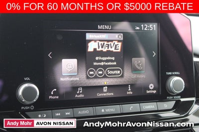 2025 Nissan Pathfinder SV