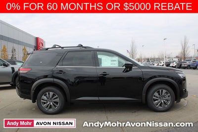 2025 Nissan Pathfinder SV