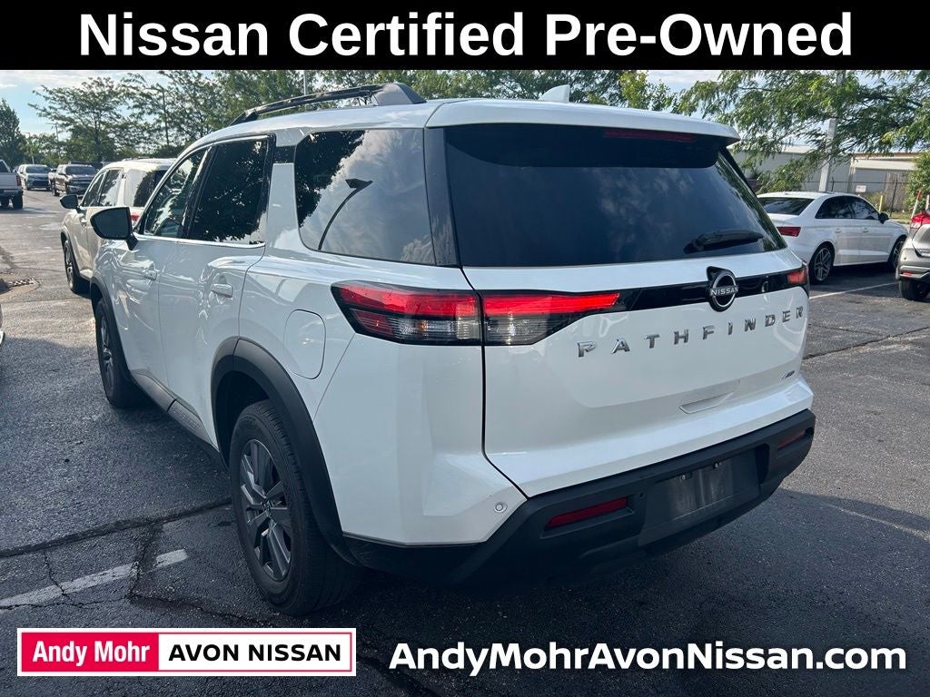 2025 Nissan Pathfinder SV