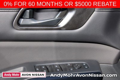 2025 Nissan Pathfinder SV