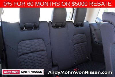 2025 Nissan Pathfinder SV