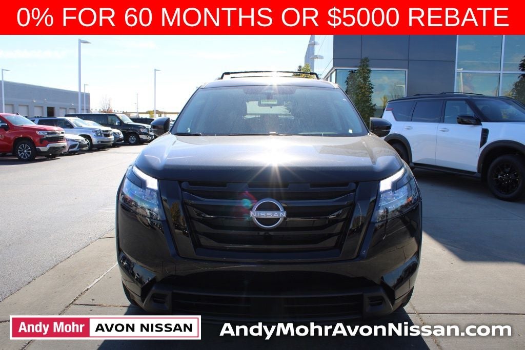 2025 Nissan Pathfinder SV