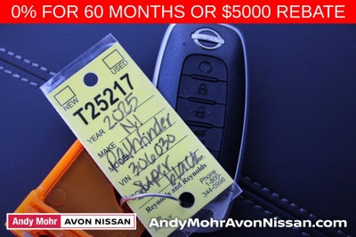 2025 Nissan Pathfinder SV