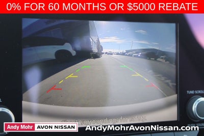 2025 Nissan Pathfinder SV