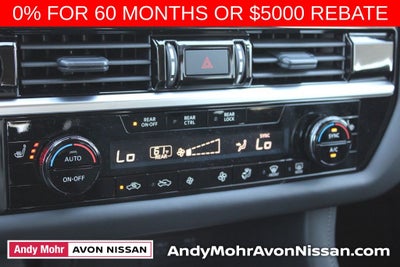 2025 Nissan Pathfinder SV