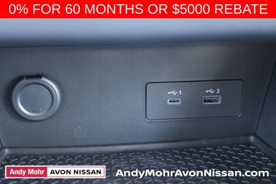 2025 Nissan Pathfinder SV