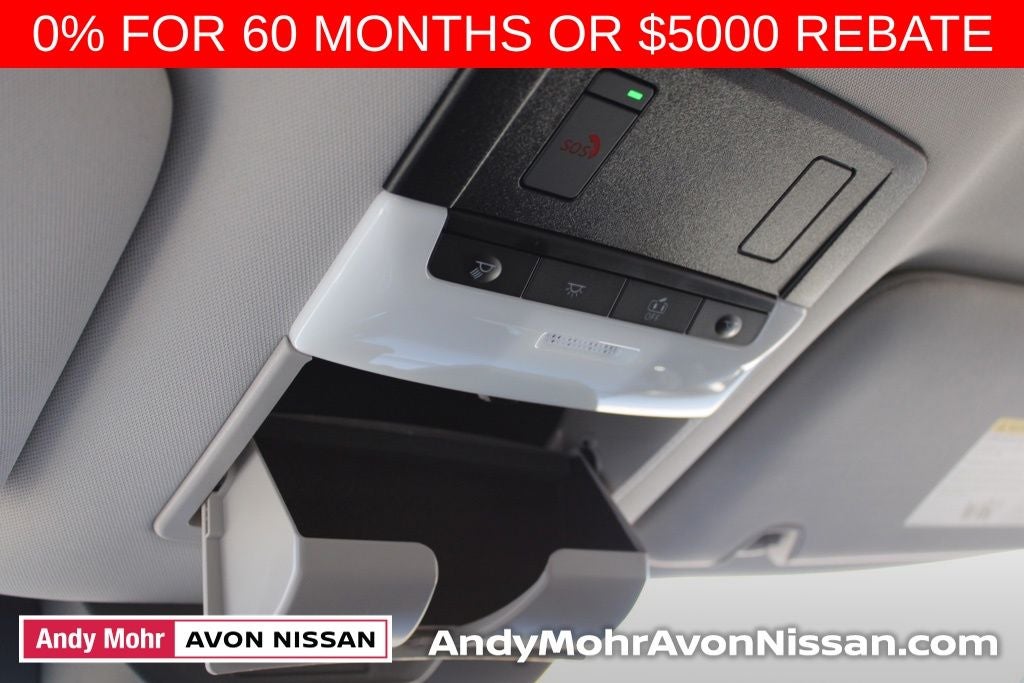 2025 Nissan Pathfinder SV