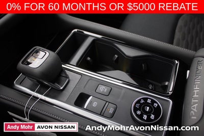 2025 Nissan Pathfinder SV