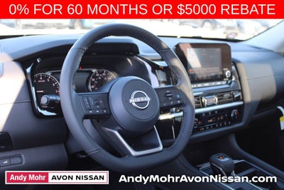 2025 Nissan Pathfinder SV