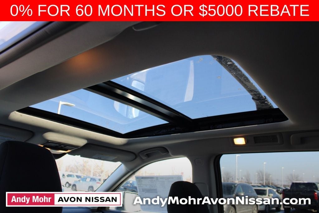 2025 Nissan Pathfinder SV