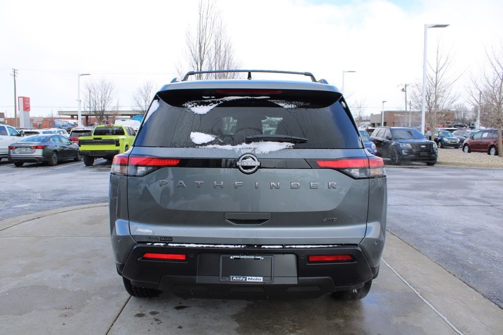 2026 Nissan Pathfinder SV
