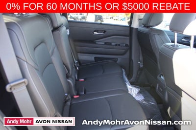 2025 Nissan Pathfinder SL