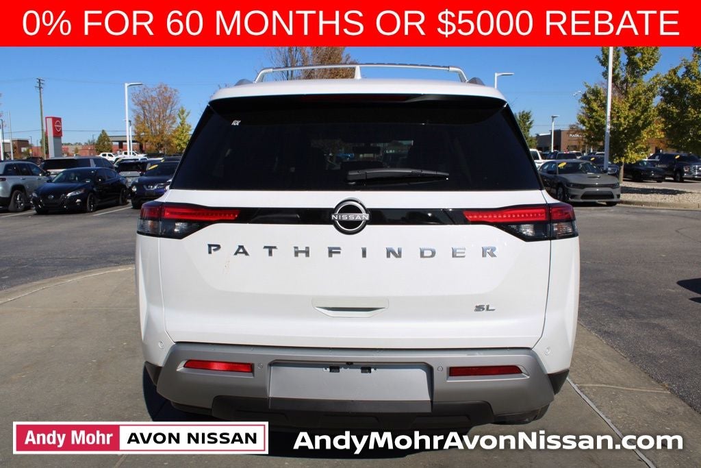 2025 Nissan Pathfinder SL