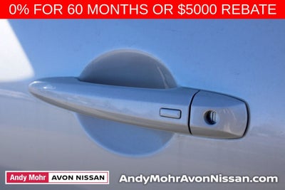 2025 Nissan Pathfinder SL