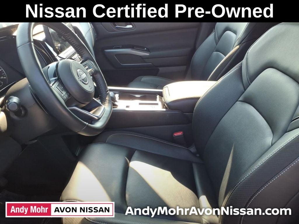2025 Nissan Pathfinder SL
