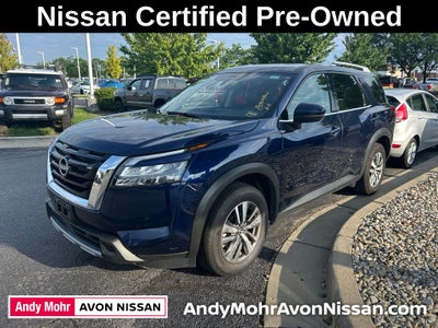2025 Nissan Pathfinder SL