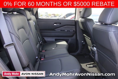 2025 Nissan Pathfinder SL