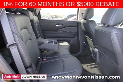 2025 Nissan Pathfinder SL