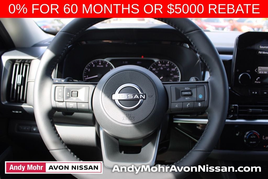 2025 Nissan Pathfinder SL