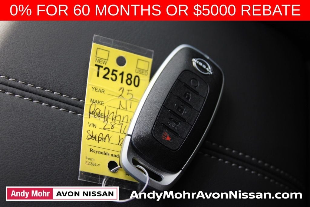 2025 Nissan Pathfinder SL