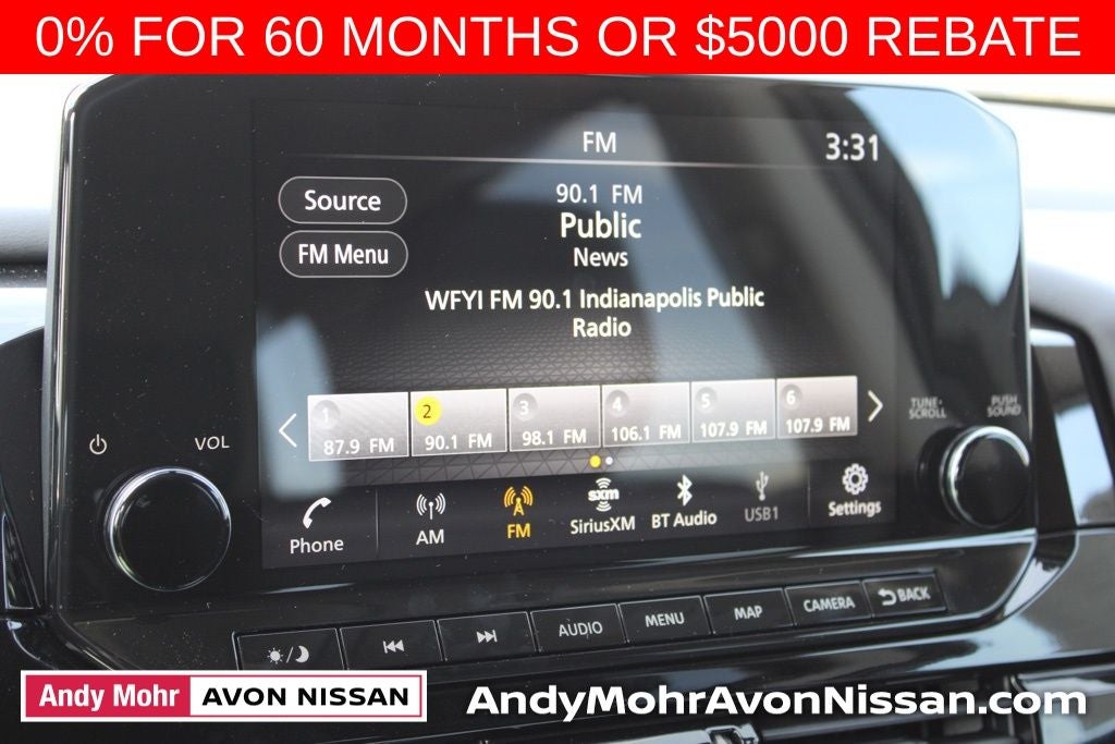 2025 Nissan Pathfinder SL