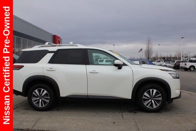 2023 Nissan Pathfinder SL
