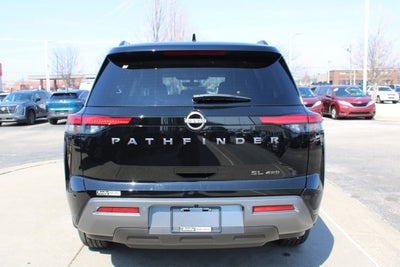 2026 Nissan Pathfinder SL