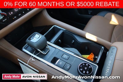 2025 Nissan Pathfinder Platinum