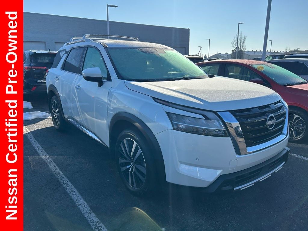 2024 Nissan Pathfinder Platinum