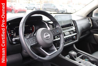 2023 Nissan Pathfinder Platinum