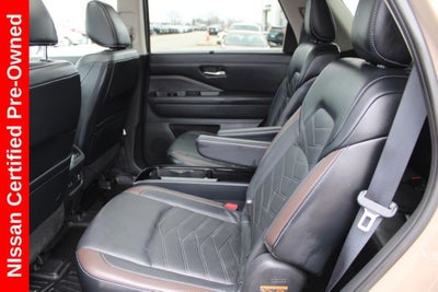 2023 Nissan Pathfinder Platinum