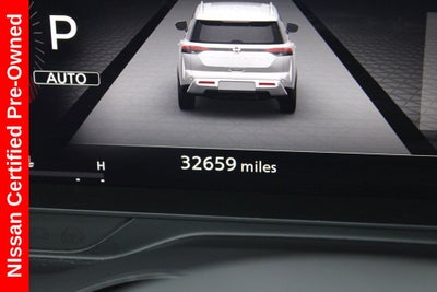 2023 Nissan Pathfinder Platinum