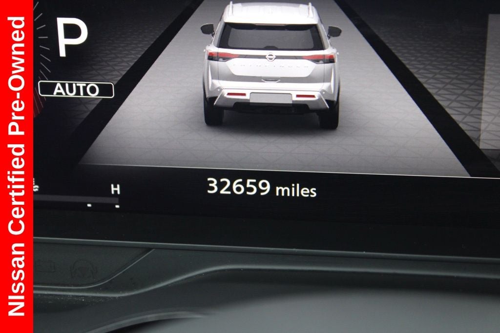 2023 Nissan Pathfinder Platinum