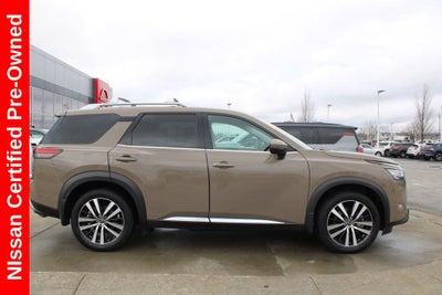 2023 Nissan Pathfinder Platinum