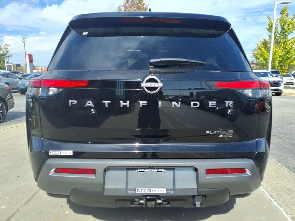 2026 Nissan Pathfinder Platinum