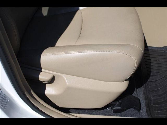 2013 Toyota Highlander SE