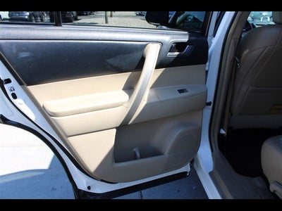 2013 Toyota Highlander SE