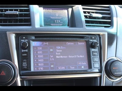 2013 Toyota Highlander SE