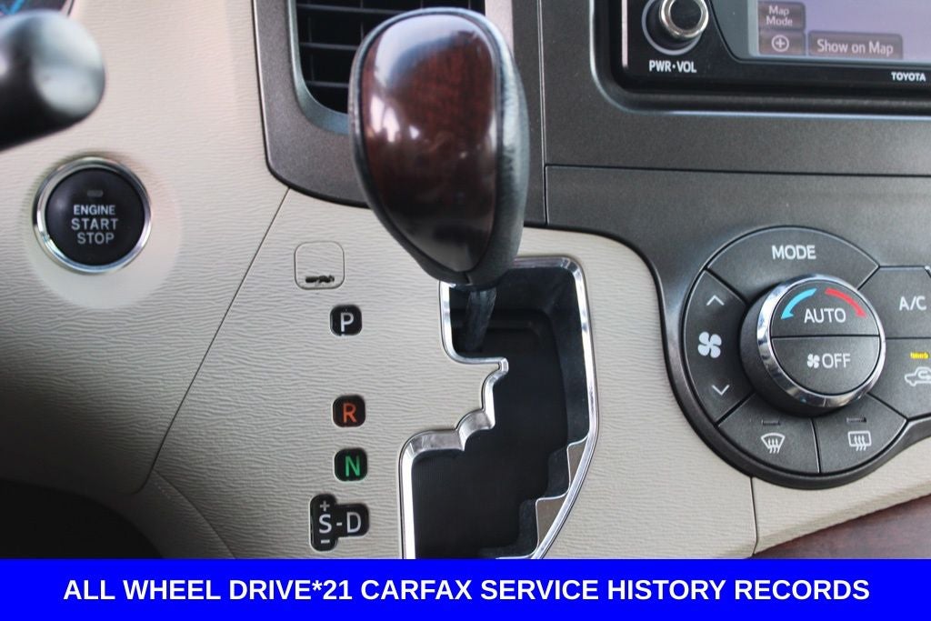 2014 Toyota Sienna XLE 7 Passenger